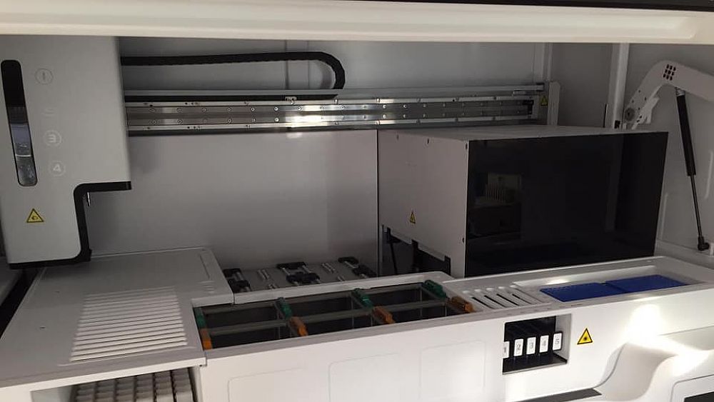 31102020 macchinario tamponi agropoli