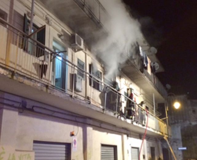 31122013 Incendio Pontecagnano gas