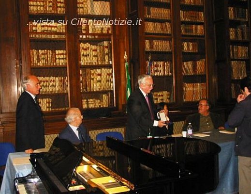 Marisa-Russo foto - Biblioteca nazionale consegna leoncavallo