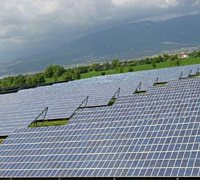 Campo fotovoltaico a terra