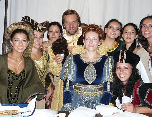 Danilo Brugia nei panni di Carlo V