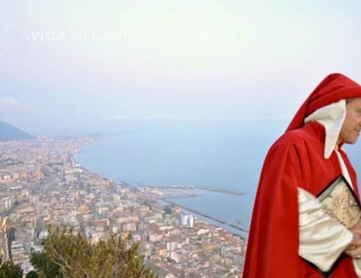 Dante Panorama castello Arechi dallo spettacolo Il Paradiso Dante Panorama castello Arechi dallo spettacolo Il Paradiso