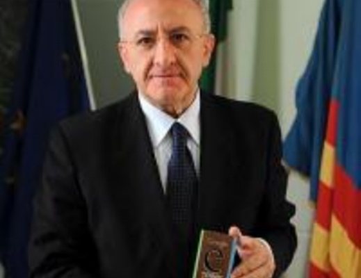 Google Italia Premio Town Award sindaco De Luca