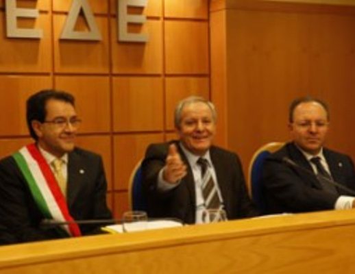 I sindaci Moscatiello e Galdi ad Atene