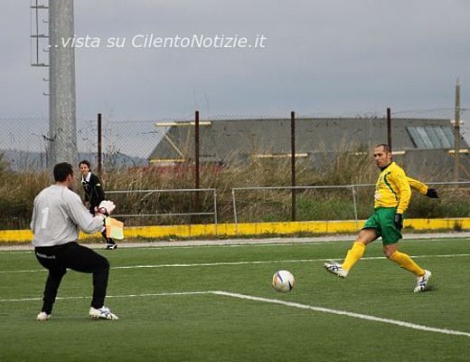 Nicola-Salati foto - Il gol dell 1 0 di Bonarrigo   Foto Baglieri  Ufficio Stampa Asd Ac Palazzolo