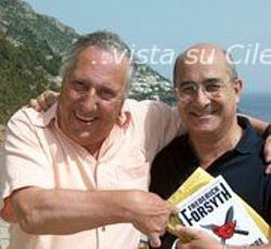 Michele Ingenito con lo scrittore inglese Frederik Forsyt