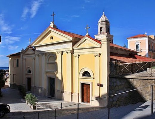 Marisa-Russo foto - Santuario Chiesa Santa Maria a mare Castellabate