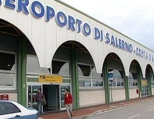 aeroporto di salerno vista dall alto