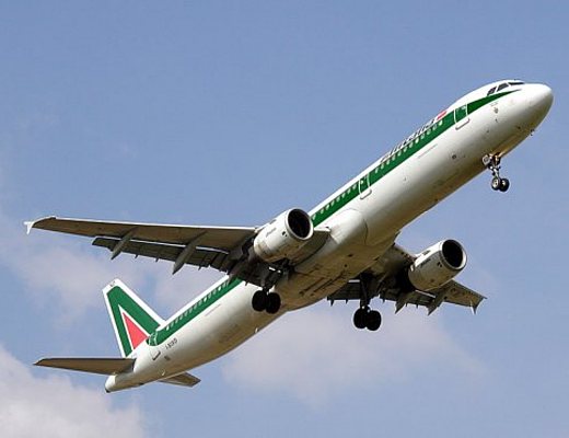 alitalia airbus aeroporto di salerno