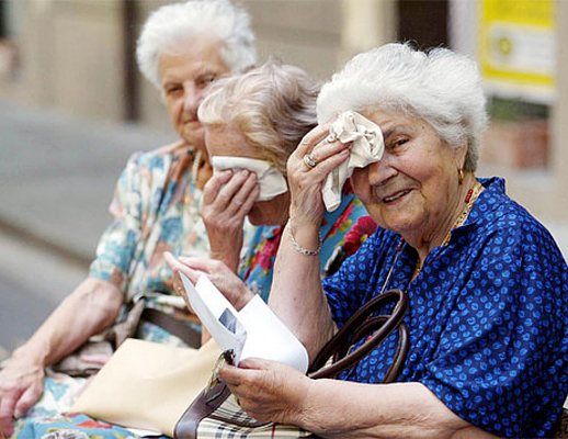 anziani soli estate citta