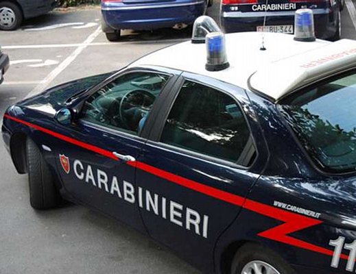 carabinieri164fiancata
