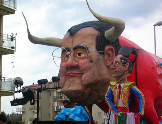 carro per il Carnevale di Agropoli