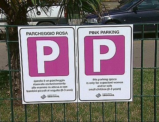 cartelli parcheggi rosa