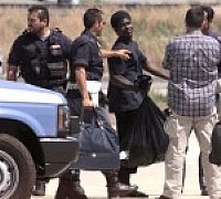 cronaca immigrati 180 135