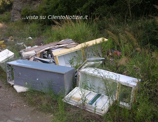 foto 1 discarica pisciotta 2012