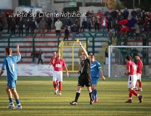 Nicola-Salati foto - gelbison cartellino giallo arbitro