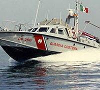 guardia costiera in velocita guardia costiera in velocita