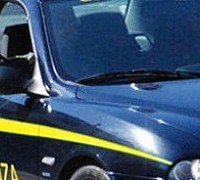 guardia di finanza macchina