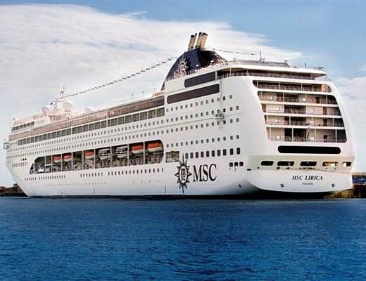 nave da crociera porto di Salerno