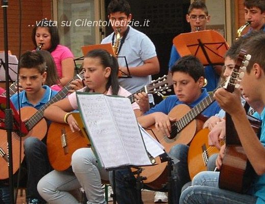 Marisa-Russo foto - orchestra d istituto chitarre