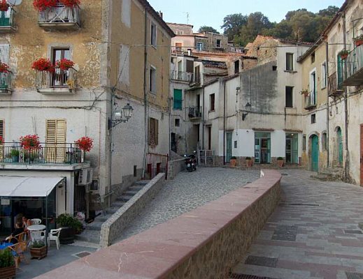 piazza San Nicola a Centola