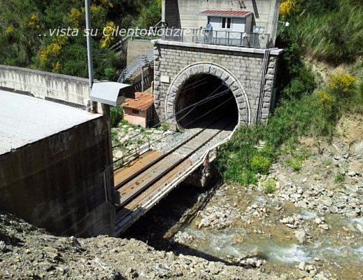 ponte pisciotta ferrovie