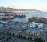 porto di salerno delocalizzazione delle strutture per il traffico commerciale