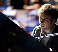 raphael gualazzi cantautore jazz