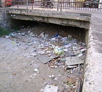 Paolo-Abbate foto - rifiuti sapri ruscelli cementificati