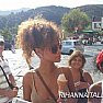 Salerno Notizie foto - rihanna a vietri sul mare gelato tra fan