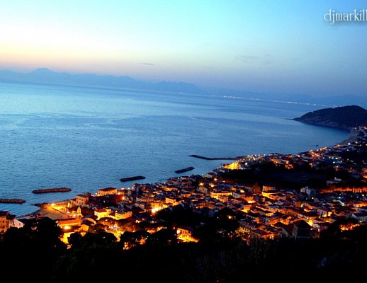 santa maria di castellabate di notte
