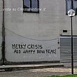 Ambiente foto - scritta su muro veggente crisi economica articolo abbate