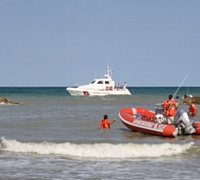 soccorso in mare gommone soccorso in mare gommone