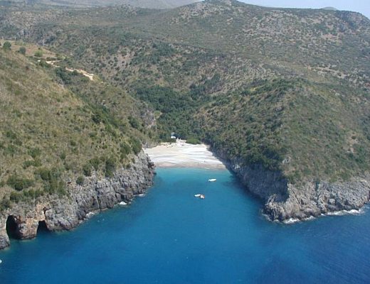 spiaggia Pozzallo Marina di Camerota