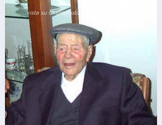 Paolo-Abbate foto - vecchietto centenario articolo abbate 10042012