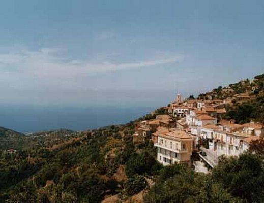 veduta comune di Laurito