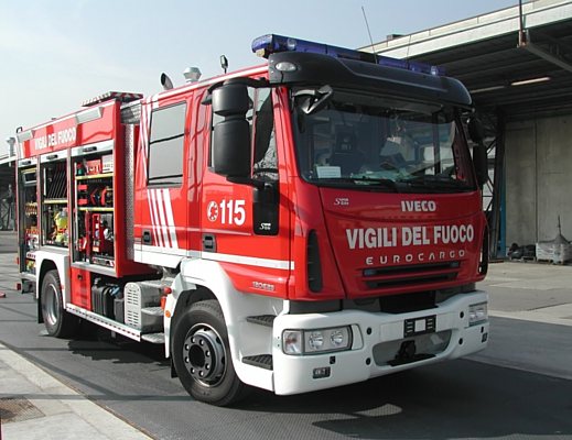 vigili del fuoco nuovo camion